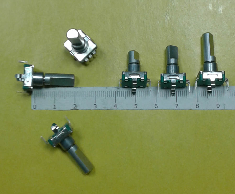 Энкодер №18.2 с кнопкой EC11-1SD5x4,5-L20 F5